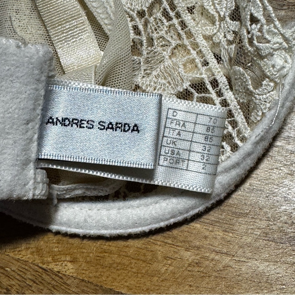 SARDA Andres Sarda Floral Lace & Tulle Underwire Bra in Cream EUC 146 - Picture 3 of 6